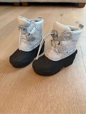 Zoogs Girls Silver Glitter Snow Boots Black Size 9